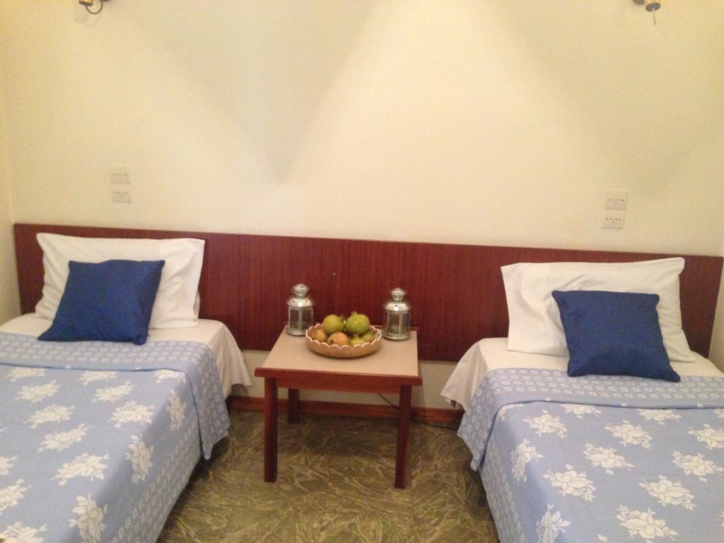 Noufara Hotel Kamena Vourla Quarto foto